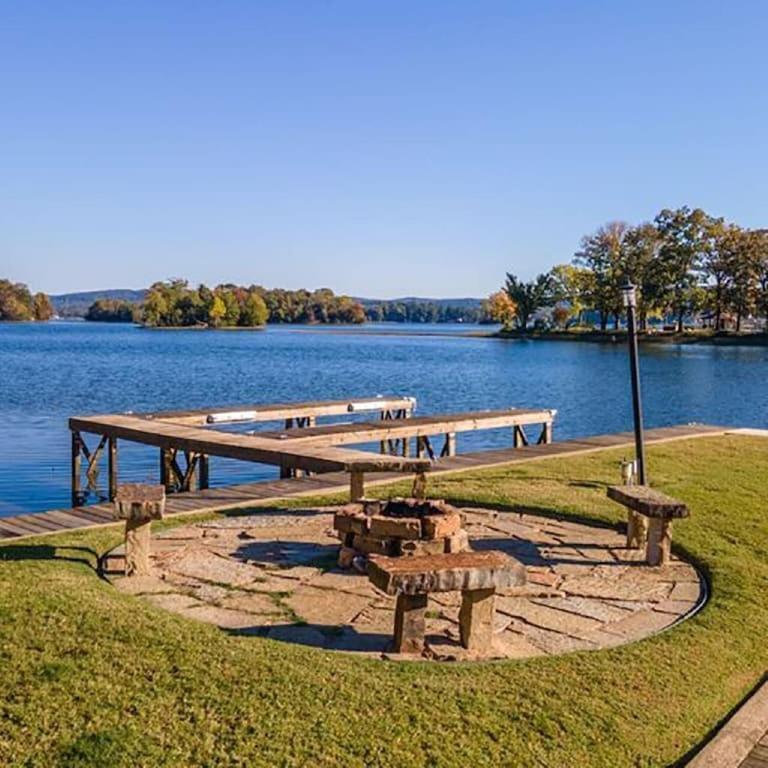 Views!! Luxury Condo W/Gourmet Kitchen, Breathtaking Views Lake Hamilton Buitenkant foto