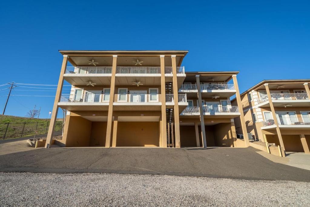 Views!! Luxury Condo W/Gourmet Kitchen, Breathtaking Views Lake Hamilton Buitenkant foto