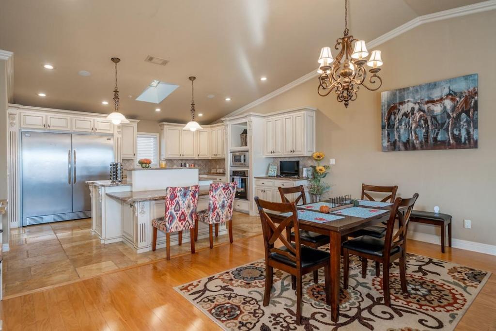 Views!! Luxury Condo W/Gourmet Kitchen, Breathtaking Views Lake Hamilton Buitenkant foto