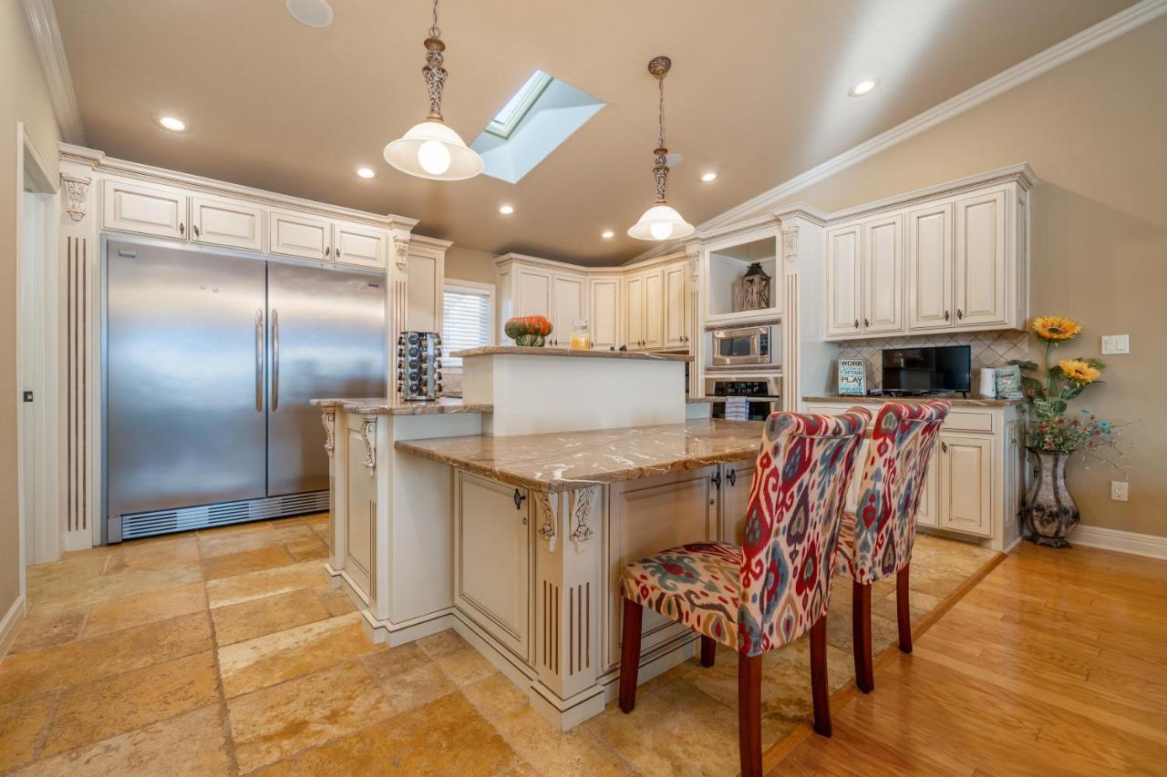 Views!! Luxury Condo W/Gourmet Kitchen, Breathtaking Views Lake Hamilton Buitenkant foto