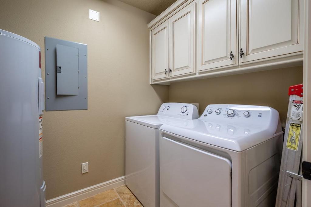 Views!! Luxury Condo W/Gourmet Kitchen, Breathtaking Views Lake Hamilton Buitenkant foto